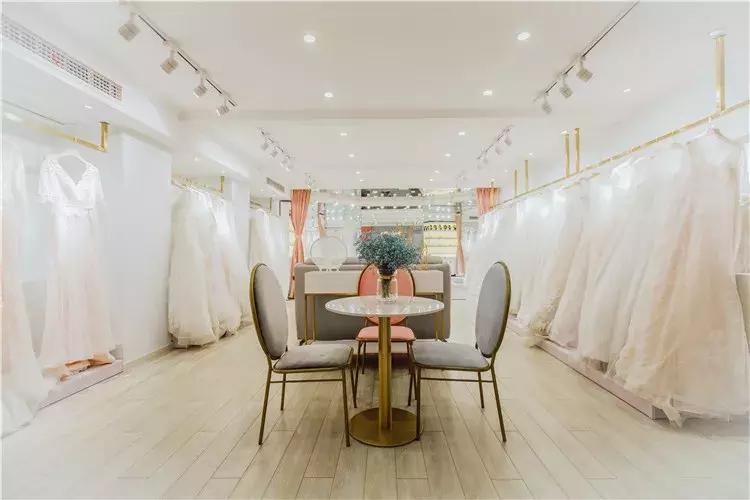 小众复古婚纱探店,法式咖啡店探店