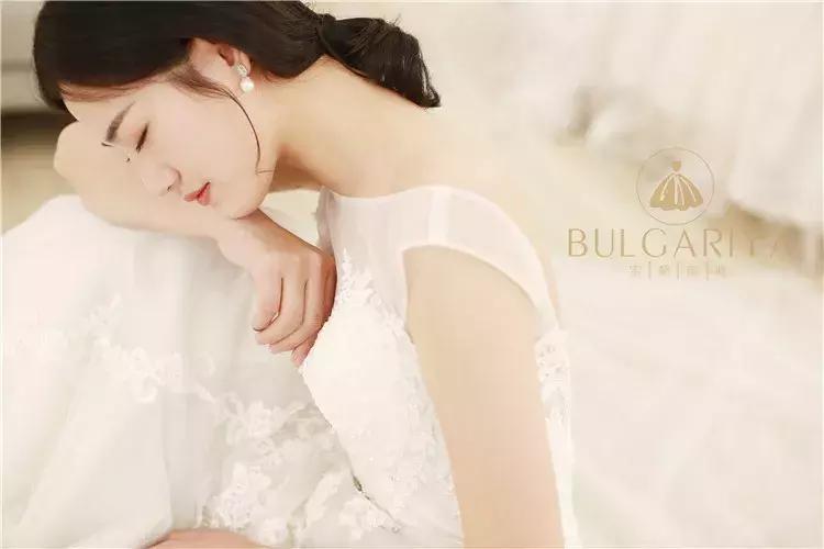 小众复古婚纱探店,法式咖啡店探店