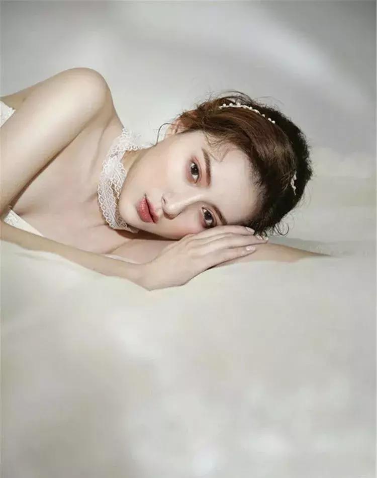 小众复古婚纱探店,法式咖啡店探店