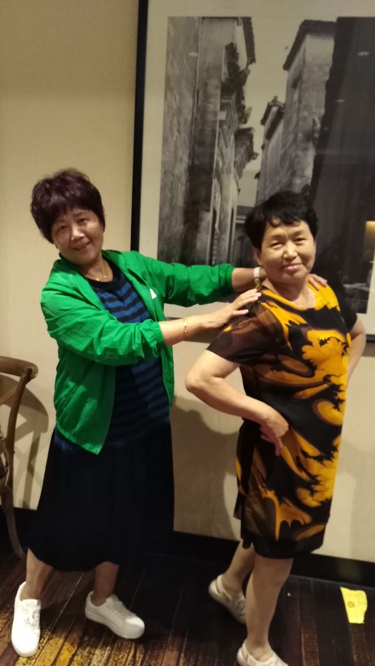 干岔子一，二队老知青久别重逢，共忆黑土情长