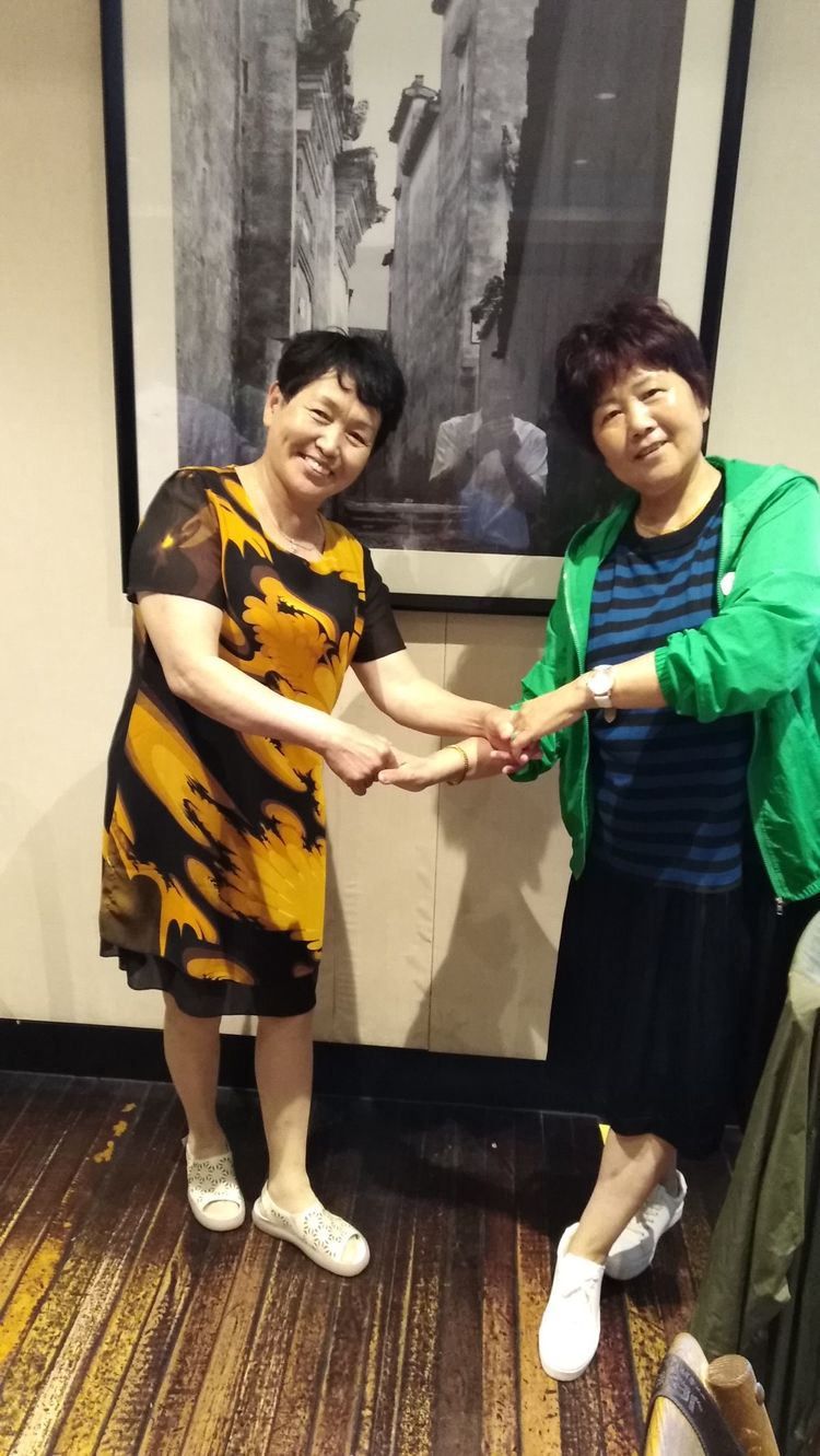 干岔子一，二队老知青久别重逢，共忆黑土情长