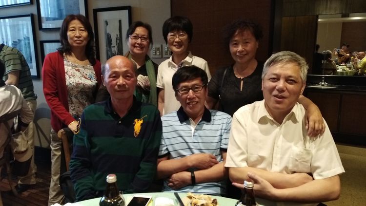 干岔子一，二队老知青久别重逢，共忆黑土情长