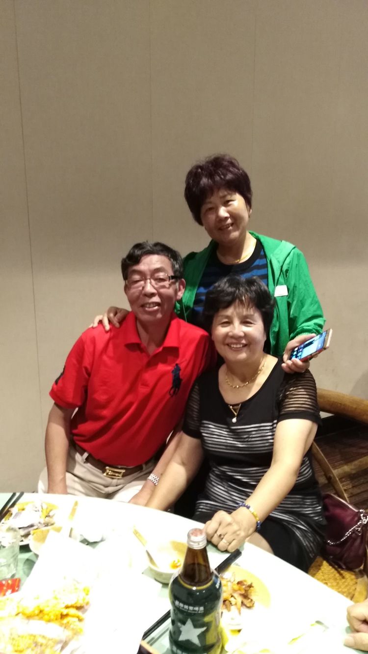 干岔子一，二队老知青久别重逢，共忆黑土情长