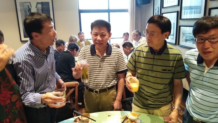 干岔子一，二队老知青久别重逢，共忆黑土情长