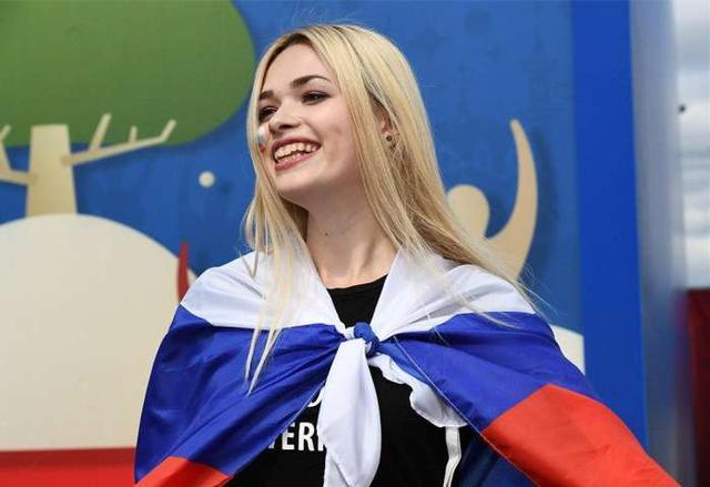 世界杯女子足球现场,18俄罗斯世界杯经典镜头