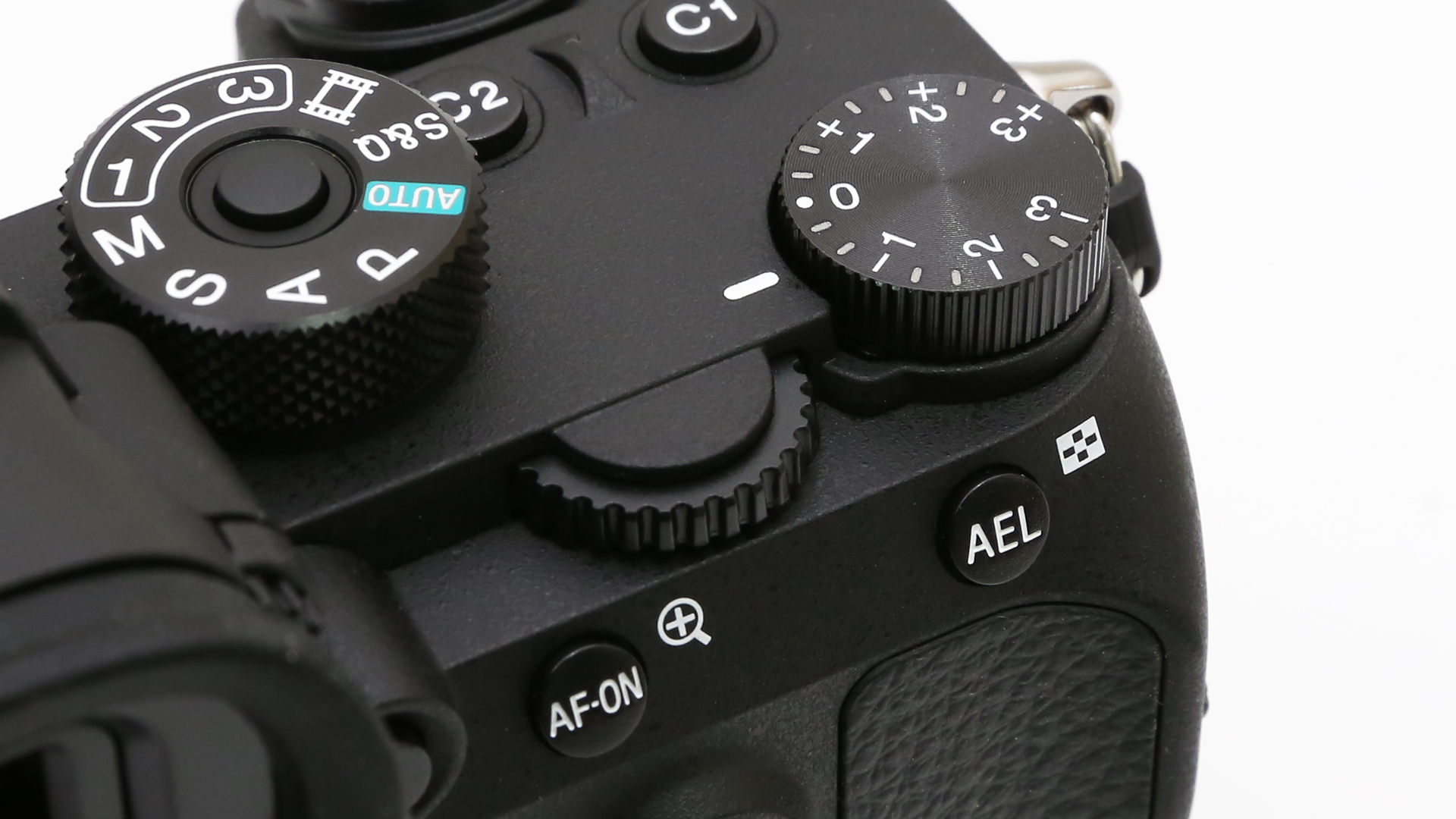 与索尼a7r3可以媲美的微单,同价位索尼a7m3还值得买吗