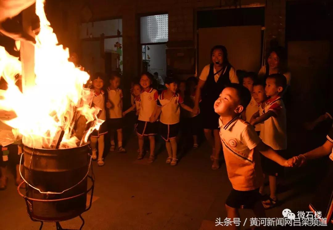 幼儿园毕业季勇敢之夜活动视频,幼儿园大班毕业勇敢之夜活动报道