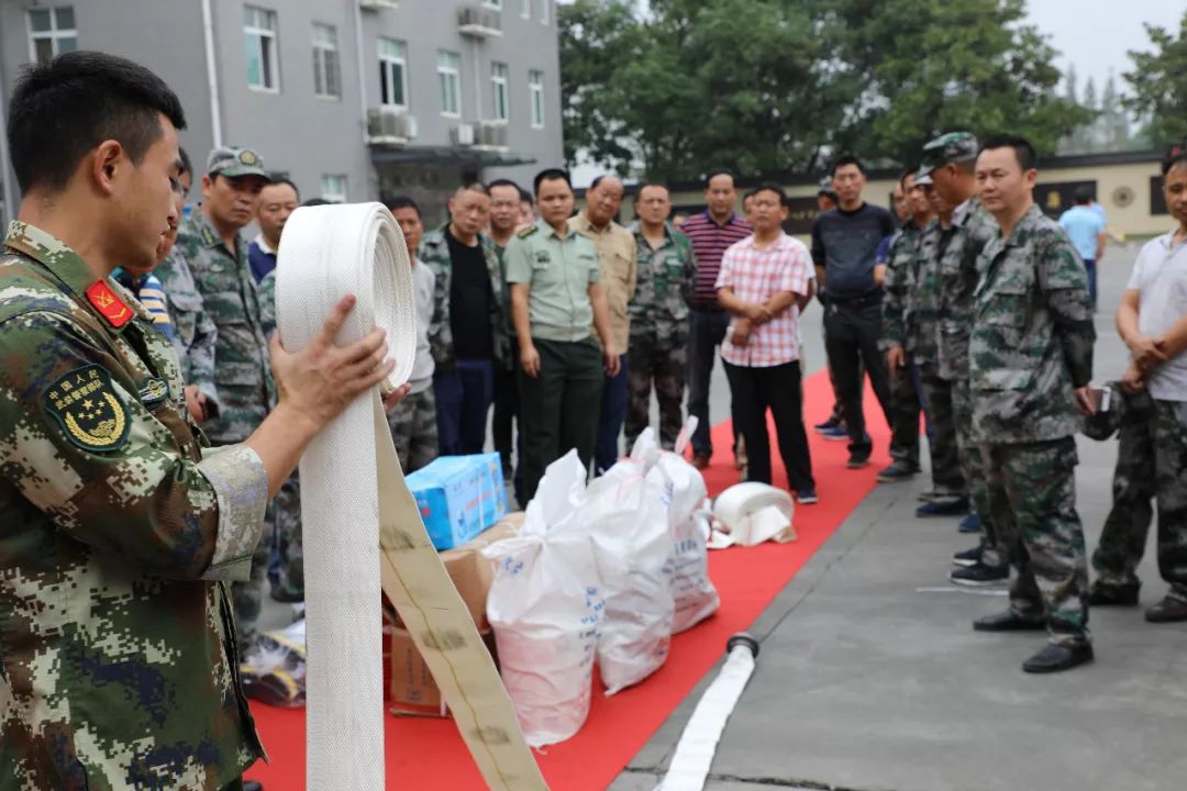 救山火消防车,救洪水消防车