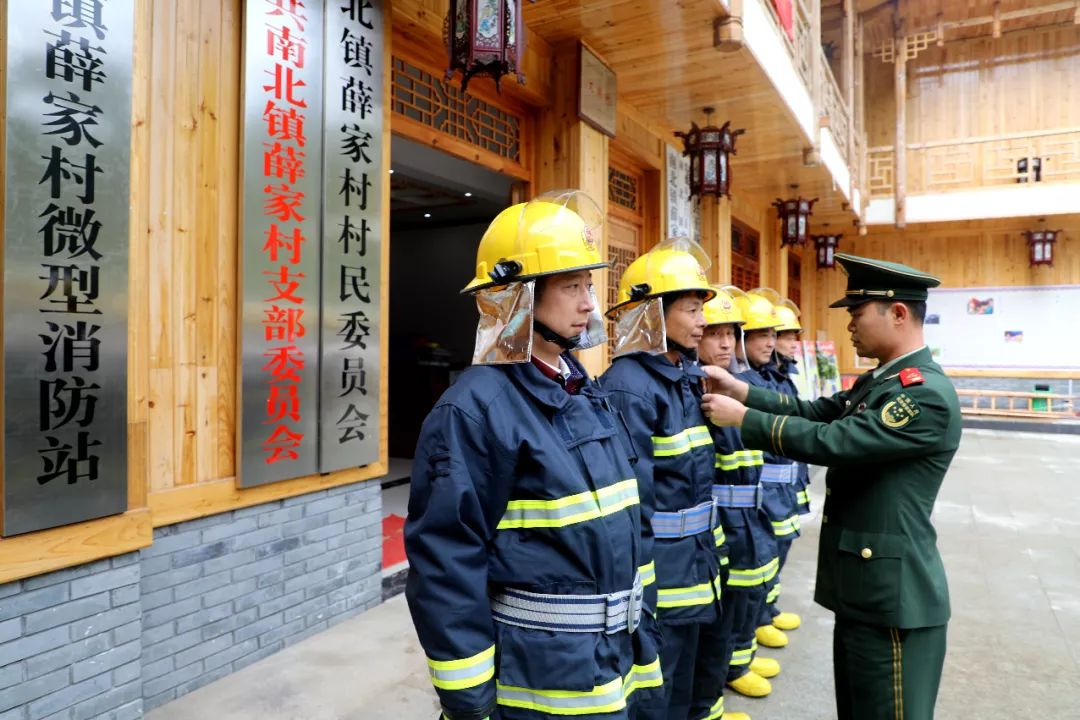 救山火消防车,救洪水消防车