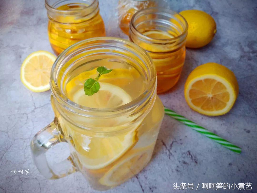 怎么做蜂蜜柠檬水超好吃又好看,柠檬水的做法简单又好喝不加蜂蜜