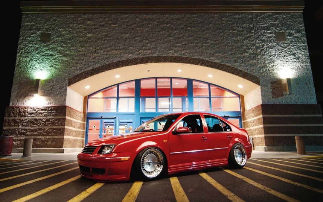 大众朗逸和宝来哪个更值得买,10万左右大众宝来和朗逸推荐哪款