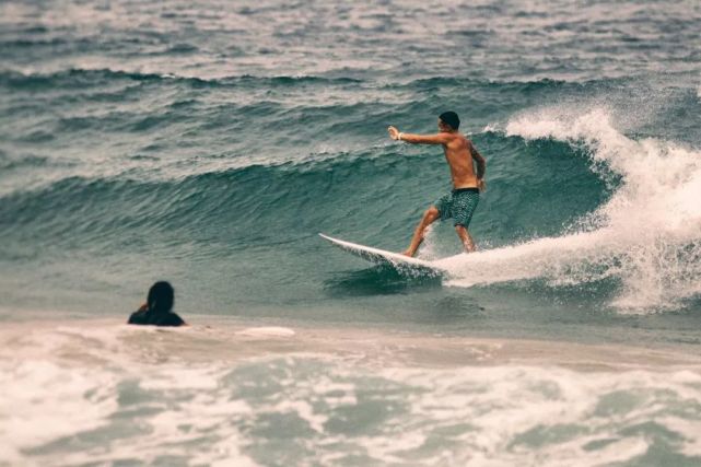 沙滩文化在深圳兴起：滑板、冲浪、艺术、音乐、市集！