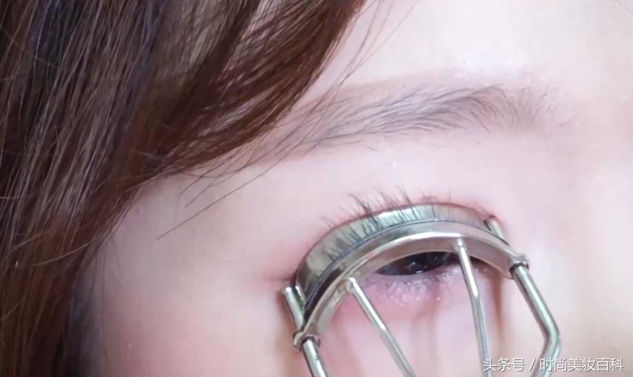 眼妆教程樱花盘,樱花眼妆教程初学者