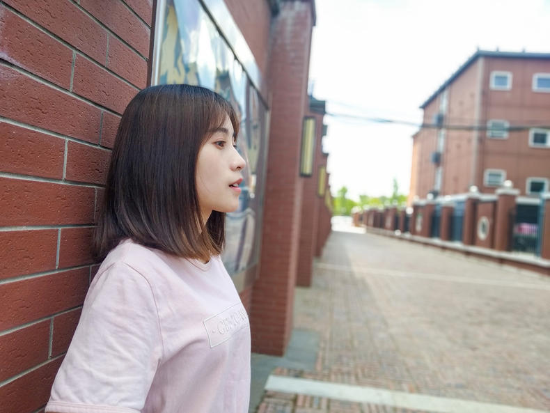 6.8寸刘海屏手机999,红米6pro刘海全面屏