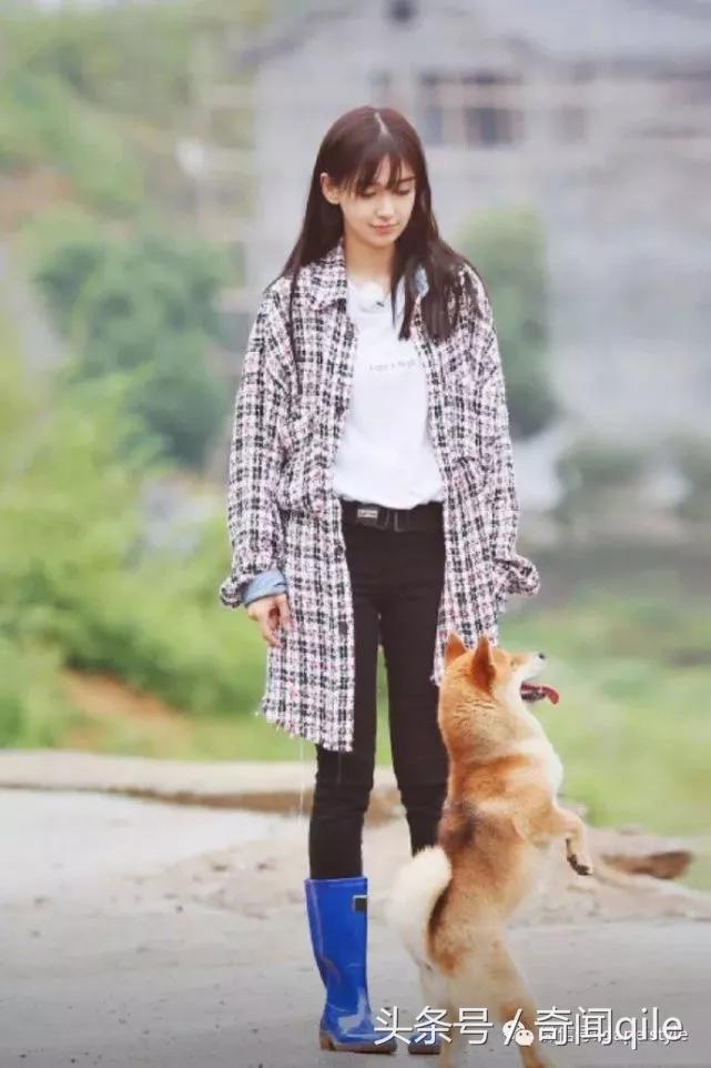 杨颖和倪妮做客蘑菇屋唱歌,杨颖倪妮蘑菇屋