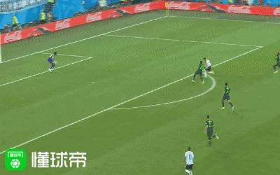 世界波梅西远射破门阿根廷2-0,阿根廷3-0克罗地亚梅西点球