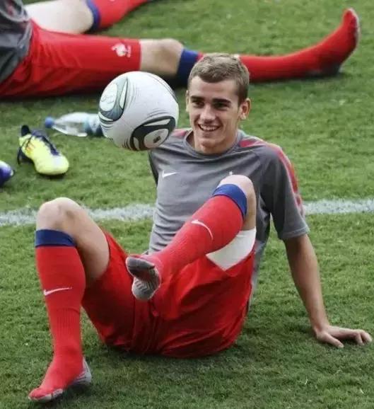 奔跑的荷尔蒙原版,不懂世界杯但想看行走的荷尔蒙