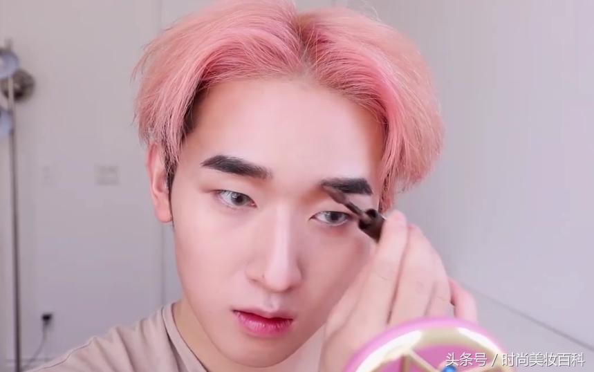 男生化妆教程日常妆精致第一名,男生怎么化妆简单又帅