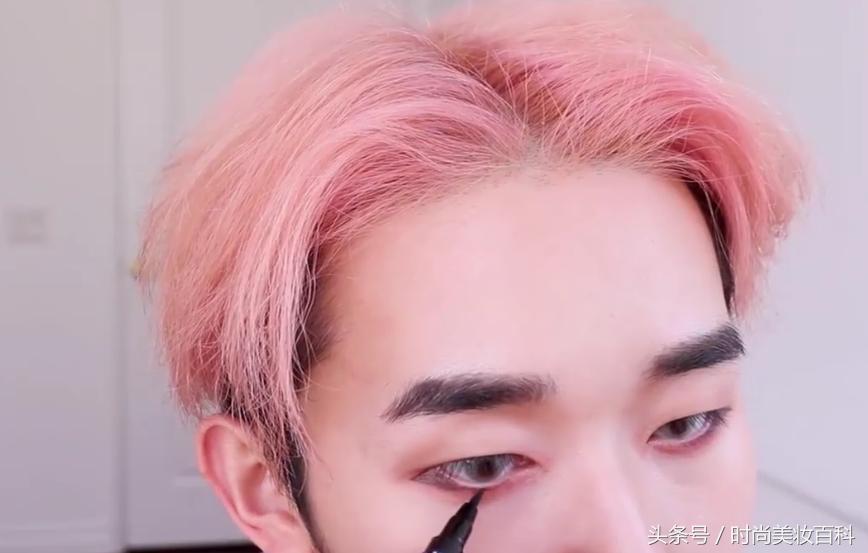 男生化妆教程日常妆精致第一名,男生怎么化妆简单又帅