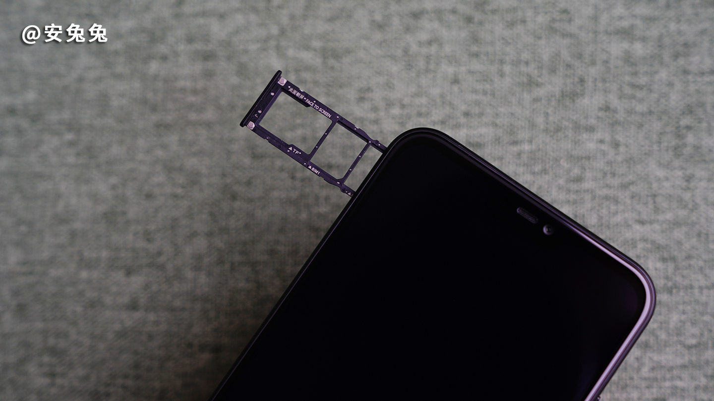 红米6Pro评测：4000mAh电池，FHD+屏幕，满意吗？