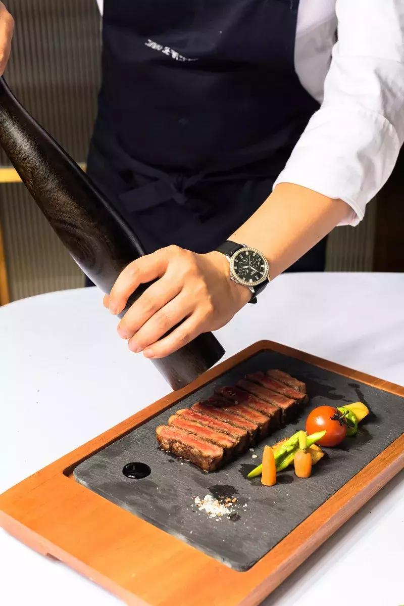 新天地开业的美食广场,新天地时尚购物中心美食