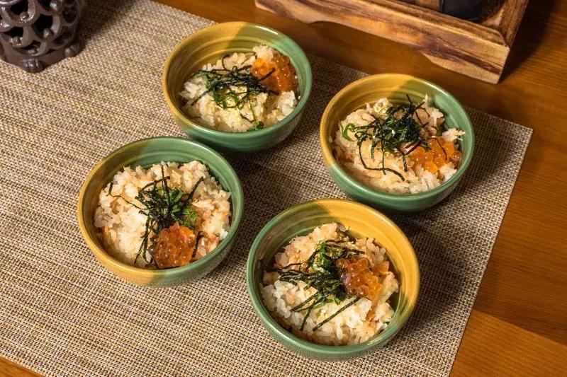 新天地开业的美食广场,新天地时尚购物中心美食