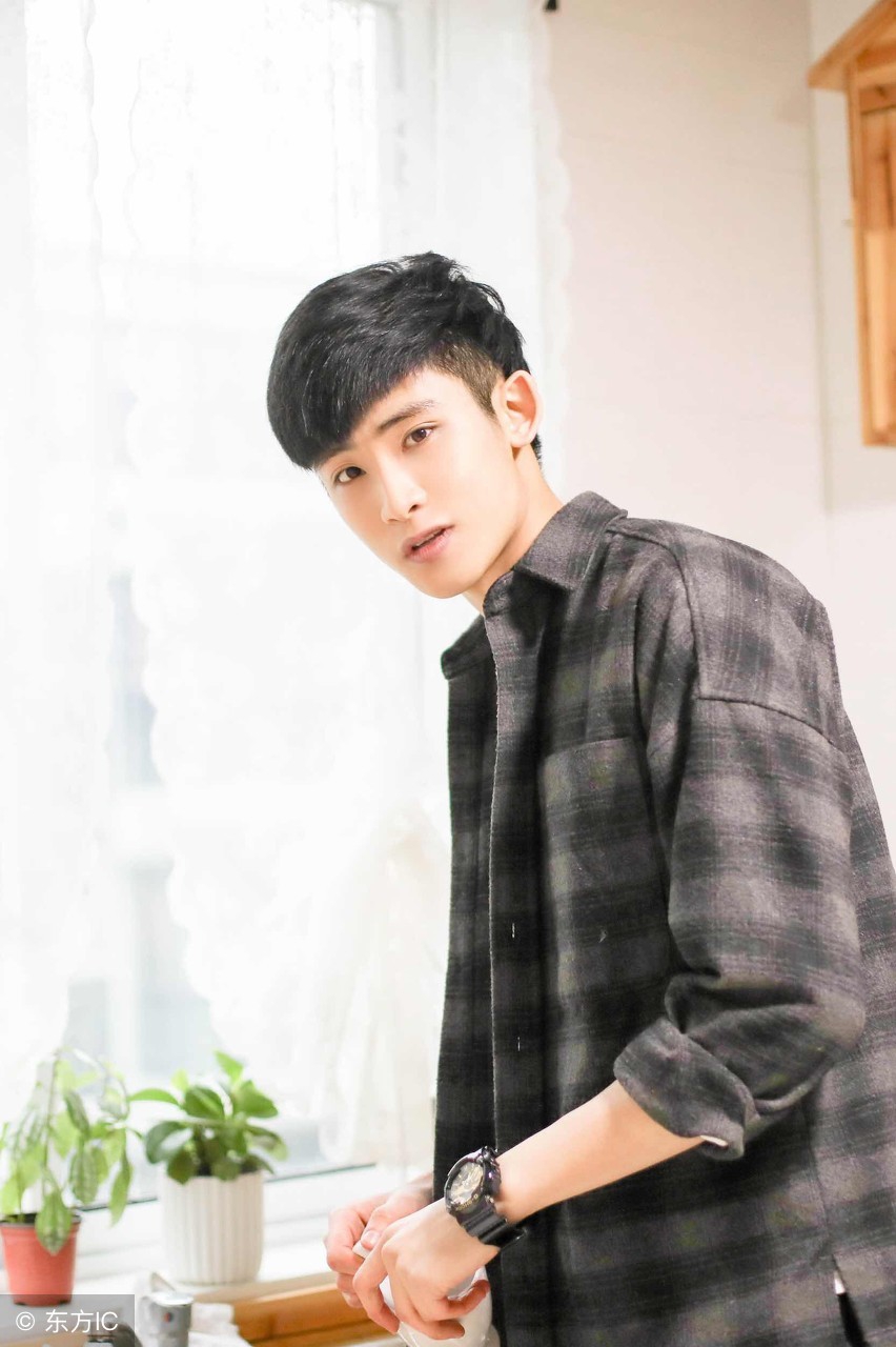 男人画妆容教程,怎样化好男士妆