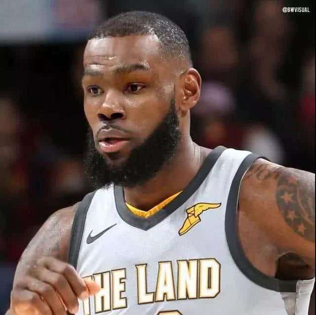 鐩樼偣nba鐞冩槦缁忓吀鎾炶劯鏃跺埢,鐪艰姳缂贡缃楃撼灏旇开灏煎ゥ