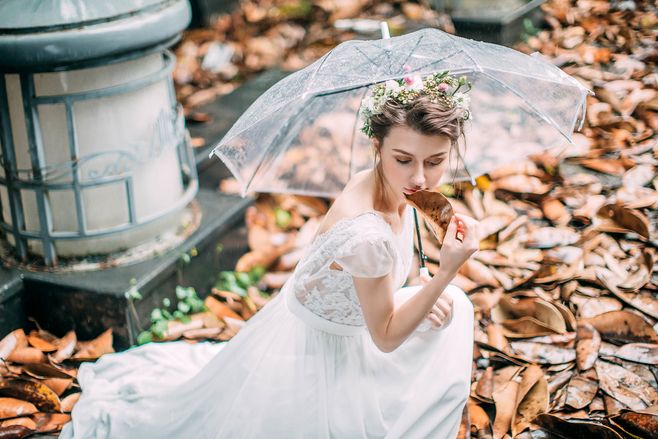 眼看着那男人带着一个女人闪进了房间,没想到,却是这样的下场
