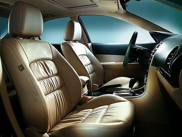 买真皮座椅的车放座垫,车上真皮座椅有必要套座套吗