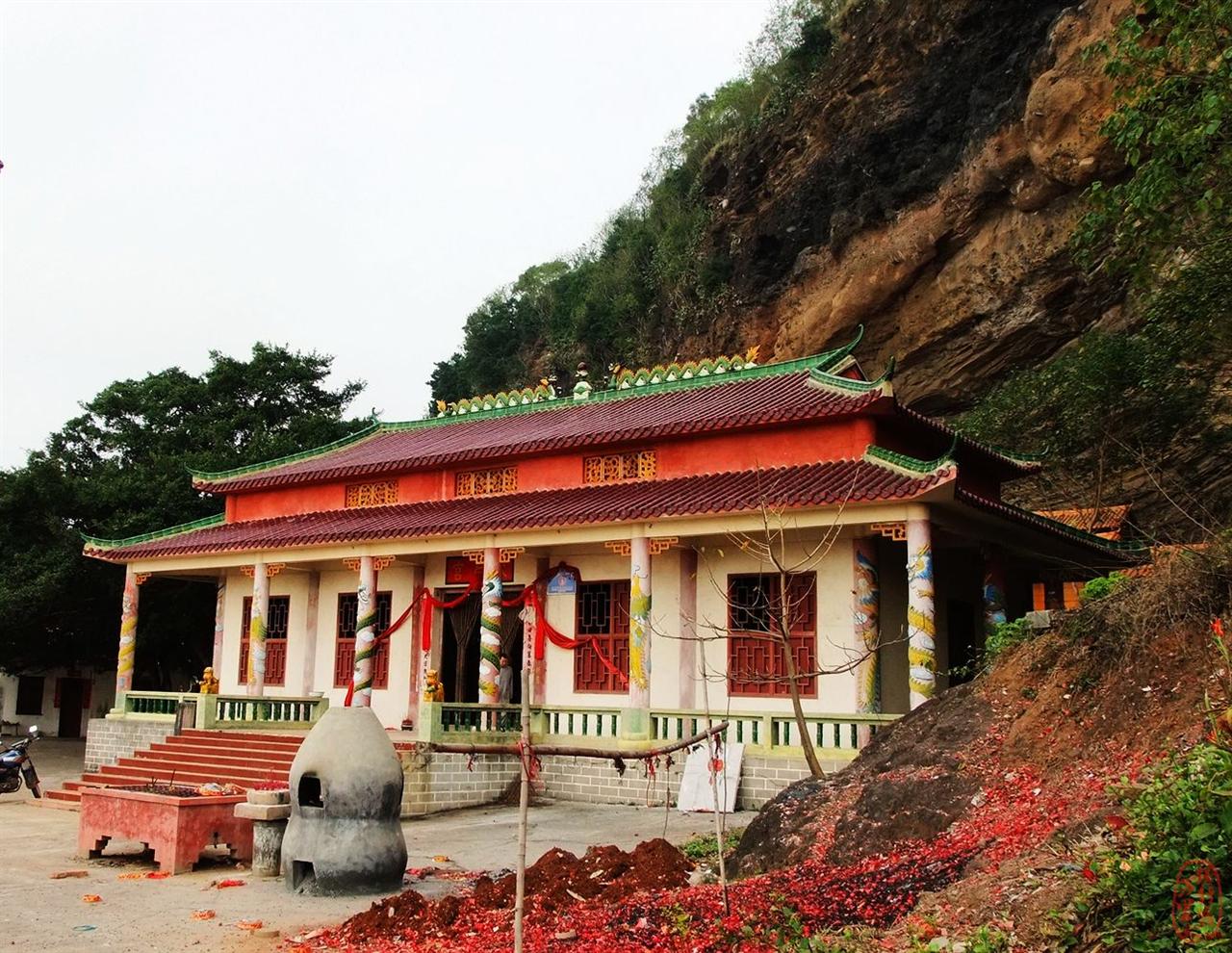 除了涠洲岛还有别的美丽小岛吗,带你探索不一样的涠洲岛