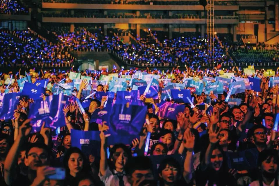 回到*月天五**，永远不会太迟