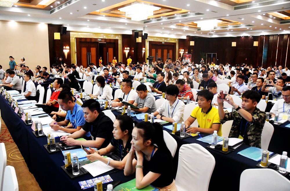 2018年好青春新品发布会暨全国招商大会在广西南宁召开