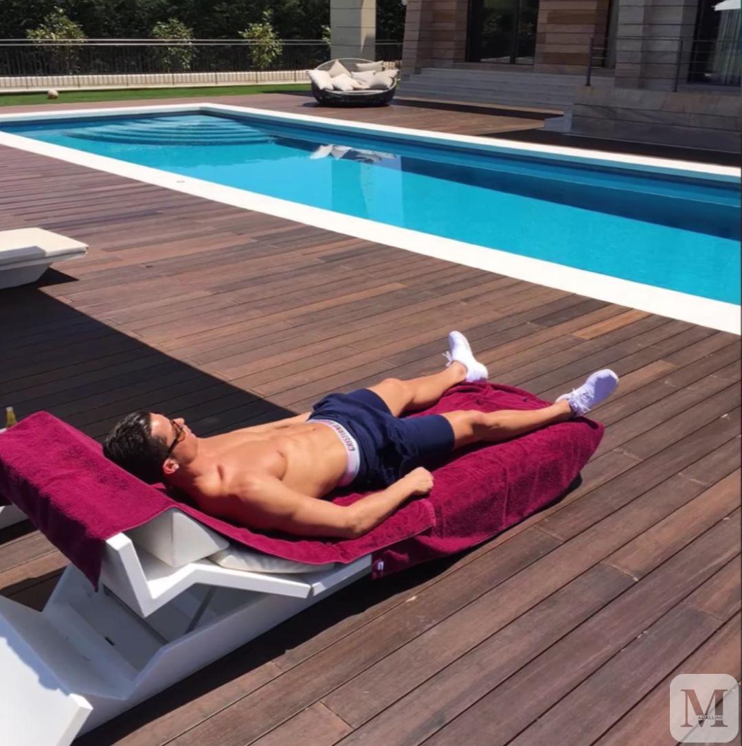 梅西豪宅c罗豪宅,梅西和c罗的别墅叫什么