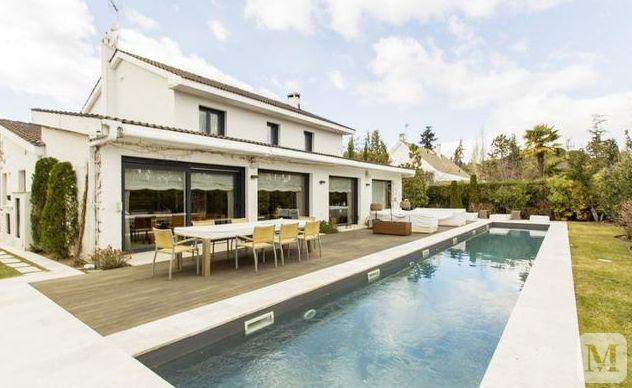 梅西豪宅c罗豪宅,梅西和c罗的别墅叫什么