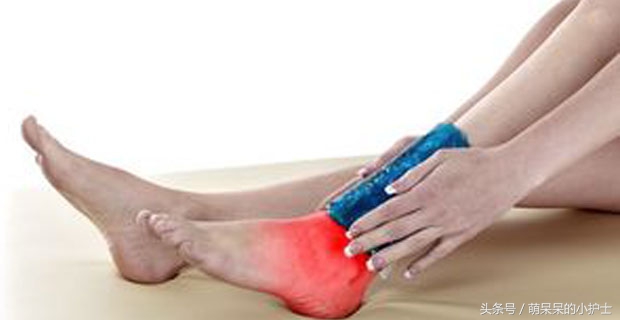 韧带肌肉拉伤冷敷喷雾,韧带损伤肿胀到底是冷敷还是热敷