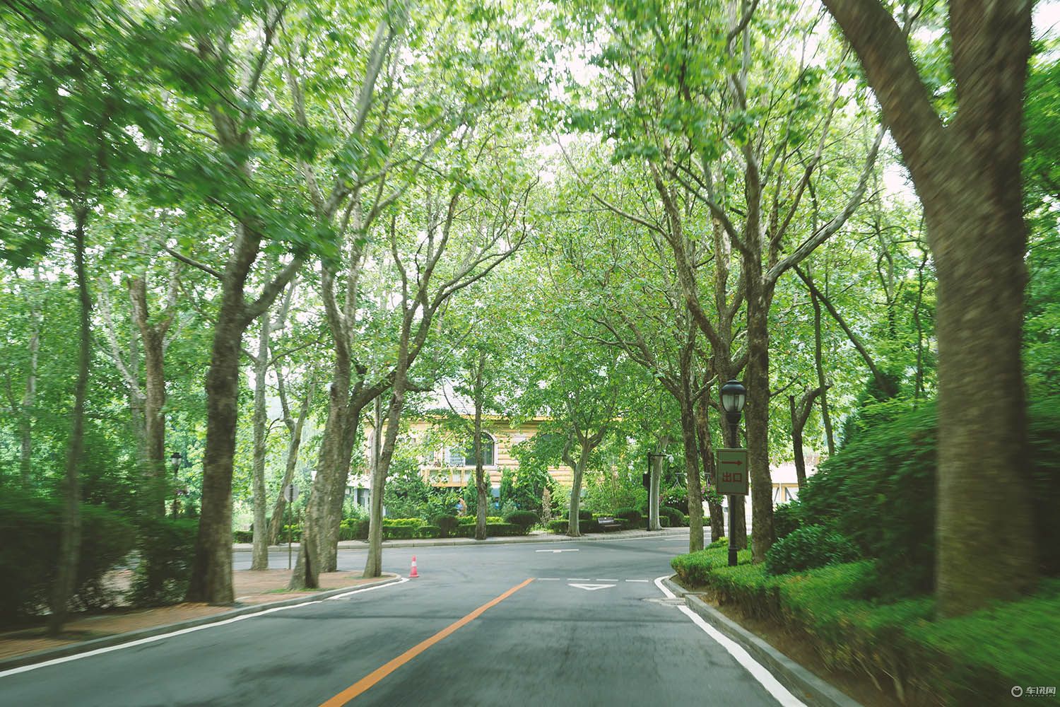 特斯拉modelx旅行,特斯拉modelx100d能跑多少公里