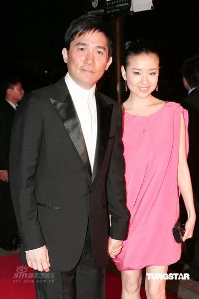 梁朝伟刘嘉玲近日罕见秀恩爱,刘嘉玲梁朝伟同台