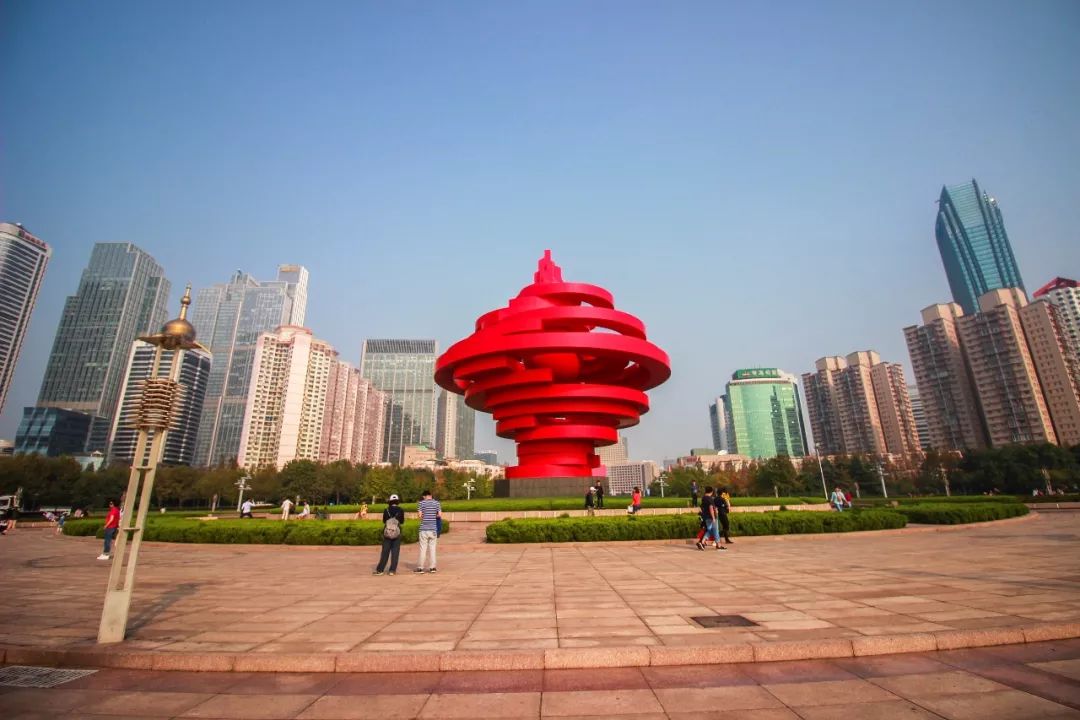 2022青岛五四广场灯光秀,青岛五四广场灯光秀攻略