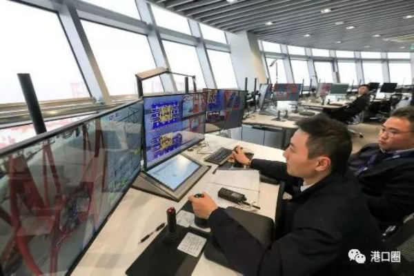 集装箱自动化码头的利与弊,中国港口自动化集装箱码头