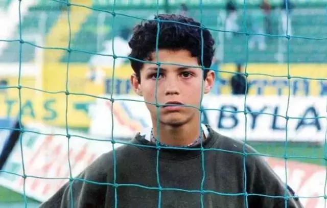 盘点c罗不留纹身暖心瞬间,c罗不纹身的真正原因