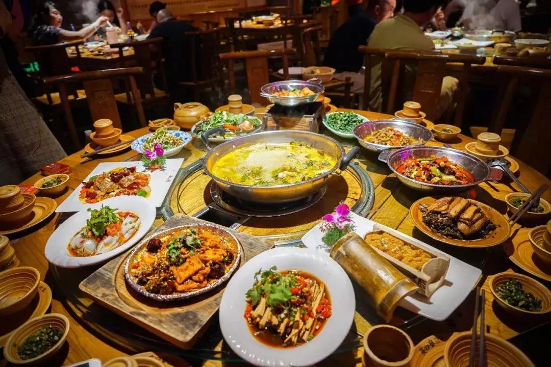 最出名的酸汤鱼,地道美食酸汤鱼推荐