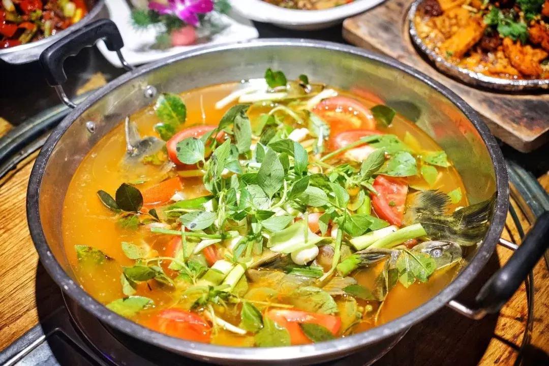 最出名的酸汤鱼,地道美食酸汤鱼推荐