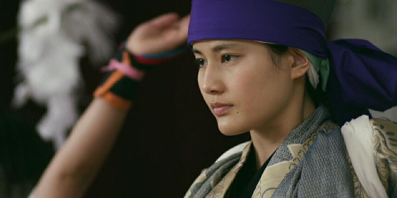 美食中寻觅生活,市子在《小森林》夏秋冬春中的成长