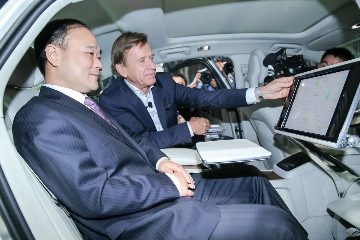 120元创业，换回百亿资产，嫁女儿在酒店门口办“车展”，酷不？