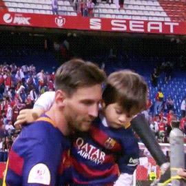 贝克汉姆梅西c罗贝利谁厉害,梅西c罗内马尔带孩子的区别