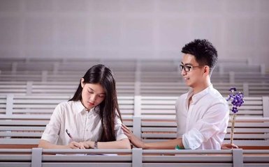 大学四年要不要脱单,大学四年一定要在学校吗