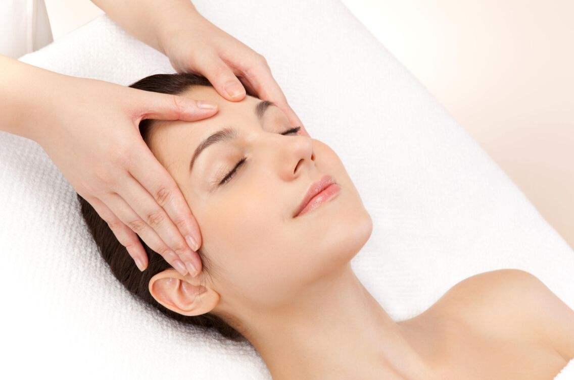 激光祛斑后怎么护理不留痕迹,黄褐斑激光祛斑最真实的经历