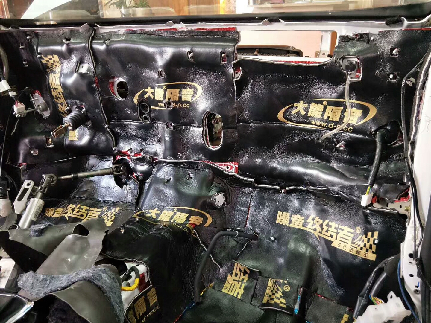 比亚迪速锐发动机噪音大怎么办,比亚迪速锐过高速噪音