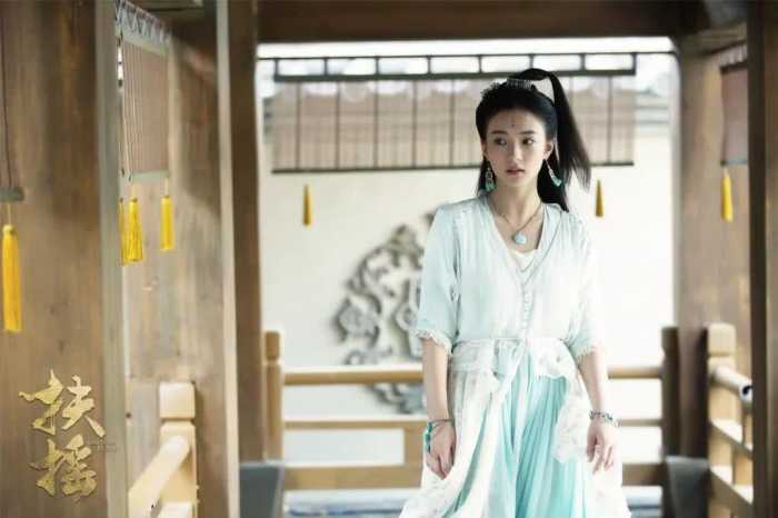 杨幂再现旺女二体质，这次捧红的竟是她在三生三世里的婢女奈奈？